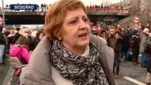 PRIZNAJU DA GUBE IZBORE: Biljana Stojković najavljuje bunt i nakon 3. aprila (VIDEO) PRIZNAJU DA GUBE IZBORE: Biljana Stojković najavljuje bunt i nakon 3. aprila (VIDEO)