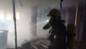 ПОЖАР НА НОВОМ БЕОГРАДУ: Хитном реакцијом ватрогасаца избегнута трагедија ПОЖАР НА НОВОМ БЕОГРАДУ: Хитном реакцијом ватрогасаца избегнута трагедија