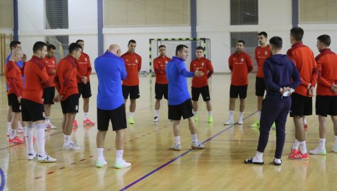 DEBAKL SRBIJE: Futsal reprezentacija poražena od Ukrajine DEBAKL SRBIJE: Futsal reprezentacija poražena od Ukrajine