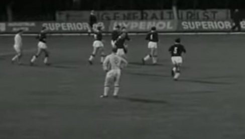 PIJAN DAO DVA GOLA ZVEZDI, TRAŽILA GA BARSELONA... Nestvarna životna priča fudbalskog talenta Jugoslavije PIJAN DAO DVA GOLA ZVEZDI, TRAŽILA GA BARSELONA... Nestvarna životna priča fudbalskog talenta Jugoslavije