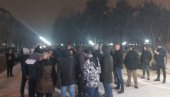 PROTEST U NIKŠIĆU: Građani viču izdaja, izdaja, uzeio si pare Dritane