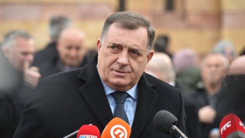 KOMŠIĆ ĆUTAO KAO ZALIVEN: Dodik otkrio detalje razgovora sa Samantom Pauer KOMŠIĆ ĆUTAO KAO ZALIVEN: Dodik otkrio detalje razgovora sa Samantom Pauer