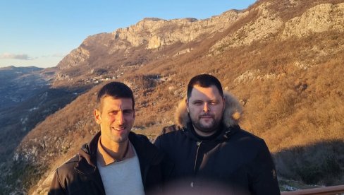 GRADONAČELNIK NIKŠIĆA: Velika radost susreta sa našim Novakom pod Ostrogom GRADONAČELNIK NIKŠIĆA: Velika radost susreta sa našim Novakom pod Ostrogom