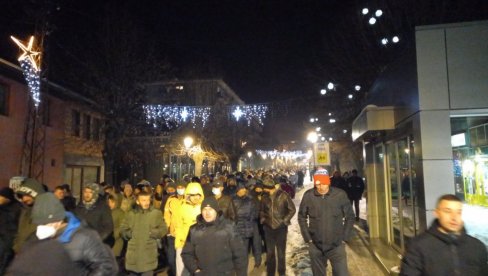 PLJEVLJACI PROTESTVOVALI: Izašli na ulice da pokažu nezadovoljstvo PLJEVLJACI PROTESTVOVALI: Izašli na ulice da pokažu nezadovoljstvo