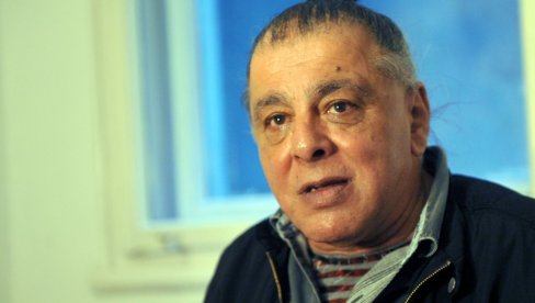 PREMINUO AKI RAHIMOVSKI: Odlazak frontmena grupe Parni valjak PREMINUO AKI RAHIMOVSKI: Odlazak frontmena grupe Parni valjak