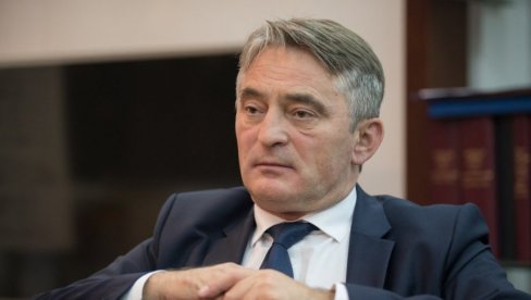 KOMŠIĆ SPREMA NOVI SKANDAL: Opasnost za Republiku Srpsku KOMŠIĆ SPREMA NOVI SKANDAL: Opasnost za Republiku Srpsku