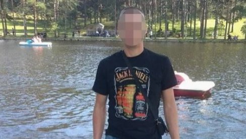 MANIJAK NAM SE SAD SMEJE U LICE: Otac devojčice iz Bogatića o ukidanju pritvora Mačvaninu koji je osumnjičen da ju je prošle godine obljubio MANIJAK NAM SE SAD SMEJE U LICE: Otac devojčice iz Bogatića o ukidanju pritvora Mačvaninu koji je osumnjičen da ju je prošle godine obljubio