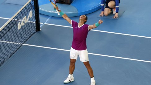 AMERIKANKA RASKRINKALA AUSTRALIJANCE: Sve je spremno da Rafael Nadal podigne trofej AMERIKANKA RASKRINKALA AUSTRALIJANCE: Sve je spremno da Rafael Nadal podigne trofej