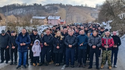 POVORKA SEĆANJA U KRAVICI: Ekipa dokumentarca Svjedok snimanje nastavlja na području Skelana POVORKA SEĆANJA U KRAVICI: Ekipa dokumentarca Svjedok snimanje nastavlja na području Skelana
