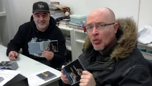 HIP-HOP MRŽNJA I VREĐANJE SRBA: Menart raskinuo ugovor sa rep dvojcem Tram 11 zbog spornih pesama HIP-HOP MRŽNJA I VREĐANJE SRBA: Menart raskinuo ugovor sa rep dvojcem Tram 11 zbog spornih pesama