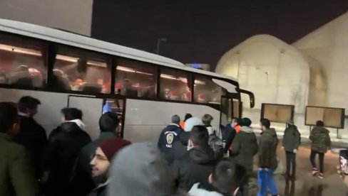 NESTVARNO: Turci masovno došli da isprate Željka Obradovića posle poraza Partizana (VIDEO)