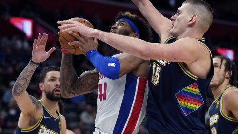 JOKIĆ ISPISAO ISTORIJU! Nikoli nema ravnog u NBA ligi! (VIDEO) JOKIĆ ISPISAO ISTORIJU! Nikoli nema ravnog u NBA ligi! (VIDEO)