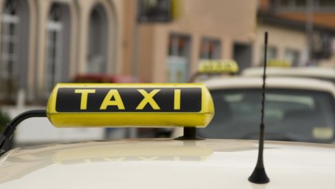 OPŠTI HAOS U LUCI NA JADRANSKOM MORU: Taksisti se posvađali, sve se završilo tučom, reagovala policija