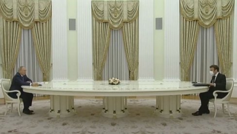 ПУТИН РАЗГОВАРАО СА МАКРОНОМ: Први пут после три године