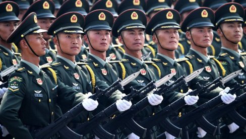 КИНЕСКА ВОЈСКА У ПРИПРАВНОСТИ: Пекинг саопштио да је спреман да брани територијални интегритет земље