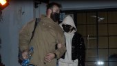 ОД КОГА СЕ КРИЈЕ СЕВЕРИНА? Певачица непрепознатљива у Београду (ФОТО) ОД КОГА СЕ КРИЈЕ СЕВЕРИНА? Певачица непрепознатљива у Београду (ФОТО)