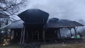 ОТИШЛО МИ ЈЕ ПОЛА ЖИВОТА: Ресторан на Ади готово потпуно изгорео, власник открио могући узрок пожара (ФОТО/ВИДЕО)