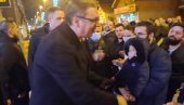 VUČIĆ SE OBRATIO GRAĐANIMA BORČE: Beskrajno vam hvala, bez vas ne bismo mogli! (VIDEO)