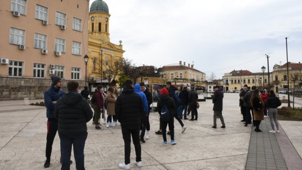 ПРОМОЦИЈА ДОБРОВОЉНОГ СЛУЖЕЊА ВОЈНОГ РОКА: Троје Неготинаца регрути мартовске класе