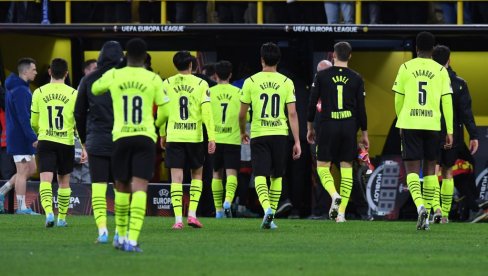 MILIONERI NA POPRAVNOM: Rendžers - Borusija Dortmund MILIONERI NA POPRAVNOM: Rendžers - Borusija Dortmund