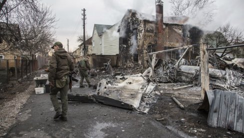 БОЛНА ИСТИНА ДОНБАСА: Од пролећа 2014. погинуло више од 13.000 цивила БОЛНА ИСТИНА ДОНБАСА: Од пролећа 2014. погинуло више од 13.000 цивила