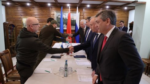 RUSIJA I UKRAJINA SEDAJU ZA PREGOVARAČKI STO: Poznat datum i vreme susreta