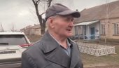 ПРЕЖИВЕО ЈЕ ДВЕ ОКУПАЦИЈЕ: Деда (86) спевао песму за ослобођење Мелитопоља (ВИДЕО)