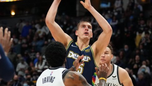 IRVING ODUŠEVLJEN SLOVENCEM: Još od Leri Birda nijedan Evropljanin ne dominira kao Luka Dončić IRVING ODUŠEVLJEN SLOVENCEM: Još od Leri Birda nijedan Evropljanin ne dominira kao Luka Dončić