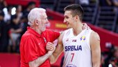 НИСАМ ВИШЕ ТРЕНЕР... Грег Попович распаметио новинаре када је ово показао, сви су праснули у смех (ВИДЕО)