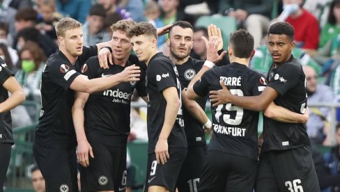KOSTIĆ POGURAO AJNTRAHT: Grujićev Porto poražen u Francuskoj! KOSTIĆ POGURAO AJNTRAHT: Grujićev Porto poražen u Francuskoj!