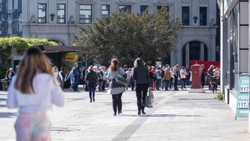 RASKRINKANA VELIKA OBMANA AGENCIJE KOJA JE OBJAVILA LAŽNO ISTRAŽIVANJE: Domen prijavljen u kafani - Jedan zaposleni intervjuisao 1500 ljudi!