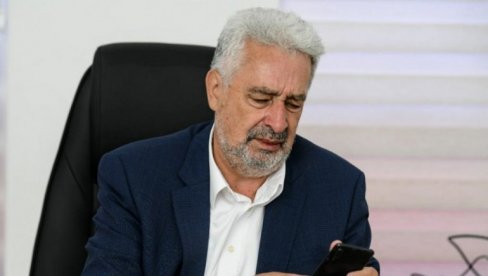 NIJE MU NA KRAJ PAMETI BILO DA POVUČE PRIZNANJE TZV. KOSOVA Ana Brnabić postavila Krivokapića na mesto: Muka od čoveka NIJE MU NA KRAJ PAMETI BILO DA POVUČE PRIZNANJE TZV. KOSOVA Ana Brnabić postavila Krivokapića na mesto: Muka od čoveka