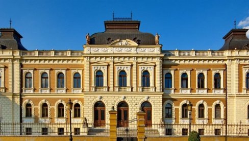 CRKVA DOBILA I PREDIćEVU SLIKU: Pri kraju i konfesionalna restitucija, najviše zemljišta dobila Eparhija sremska CRKVA DOBILA I PREDIćEVU SLIKU: Pri kraju i konfesionalna restitucija, najviše zemljišta dobila Eparhija sremska