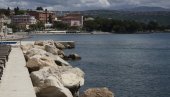 NAVALILI NA EVRE I ZEJTIN: Hrvatska u strahu za turističku sezonu