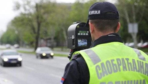 VOZILI PIJANI I POD ZABRANOM: Policija u Južnobačkom okrugu za dan iz saobraćaja isključila 29 vozača