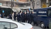 НАСИЛНО УПАЛИ У РТС: Ухапшени чланови организације  “Достојни Србије”