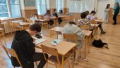 MATEMATIKA BILA LAKA: Počela probna mala matura, osmaci danas nastavljaju testiranje