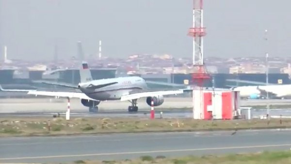 ОТКАЗАНО ПРЕКО 1.000 ЛЕТОВА: Због напада на Иран, авиони враћени у Европу