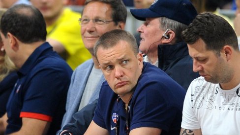 KOGA ONI ZANIMAJU! Predsednik CSKA iz Moskve zagrmeo zbog pitanja novinara