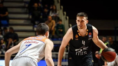 A KAD SU GROBARI VIDELI ALEKSU... Avramović je ovo doživeo čim se pojavio na meču Partizan - Fuenlabrada (VIDEO)