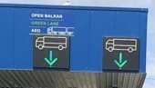 MALI: Na graničnom prelazu Preševo-Tabanovce postavljena tabla „Otvoreni Balkan“