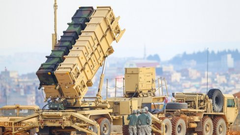 ВЕЛИКИ УДАРАЦ УКРАЈИНИ ИЗ АМЕРИКЕ: САД обуставља слање кључног оружја