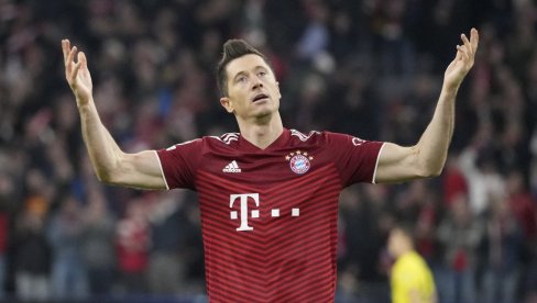 I TO JE MOGUĆE: Robert Levandovski proglašen za najboljeg na svetu, a izgubio u trci za najboljeg fudbalera Bundeslige (VIDEO) I TO JE MOGUĆE: Robert Levandovski proglašen za najboljeg na svetu, a izgubio u trci za najboljeg fudbalera Bundeslige (VIDEO)
