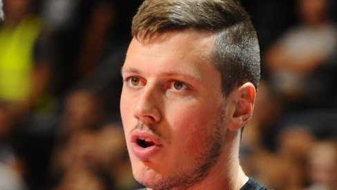 NINKOVIĆ ZAVRŠIO SEZONU: Kazne i za Radnički, ali i Partizan... NINKOVIĆ ZAVRŠIO SEZONU: Kazne i za Radnički, ali i Partizan...