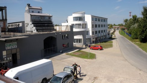 SUĐENJE SVEDOKU SARADNIKU U ŠARIĆEVOM PROCESU: Da li je Joksović smeo da proda grafičke mašine? SUĐENJE SVEDOKU SARADNIKU U ŠARIĆEVOM PROCESU: Da li je Joksović smeo da proda grafičke mašine?