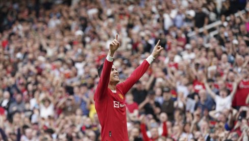 NOVA ERA, STARI HEROJ: Ronaldo progovorio o Ten Hagu, ali otkrio mnogo više NOVA ERA, STARI HEROJ: Ronaldo progovorio o Ten Hagu, ali otkrio mnogo više