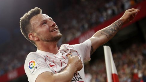EMOTIVNE SCENE NA POLJUDU: Ivan Rakitić najavio kraj?