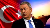 TURSKA DRŽI NATO BRODOVE VAN CRNOG MORA: Hulusi Akar poziva na smirenost i uzdržavanje od provokacija