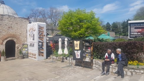 ZABAVA ZA SVE: Festival u niškoj Tvrđavi za sve generacije - koncerti, predstave, luna park, hrana i piće (FOTO)