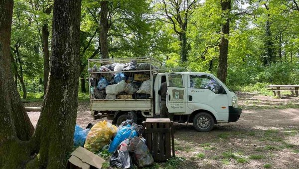 ОДГОВОРНО И САВЕСНО ОДЛАГАЛИ ОТПАД: Управа НП “Фрушка гора” захвалила се посетиоцима (ФОТО)